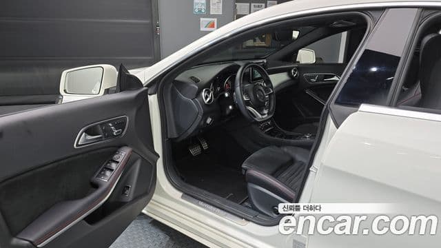 Mercedes-Benz CLA-Class 2018 — ფოტო 25/31