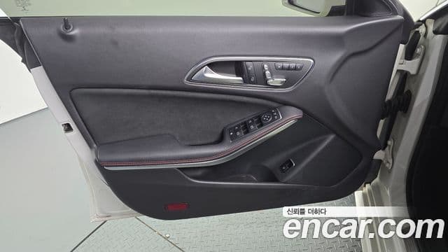 Mercedes-Benz CLA-Class 2018 — ფოტო 11/31