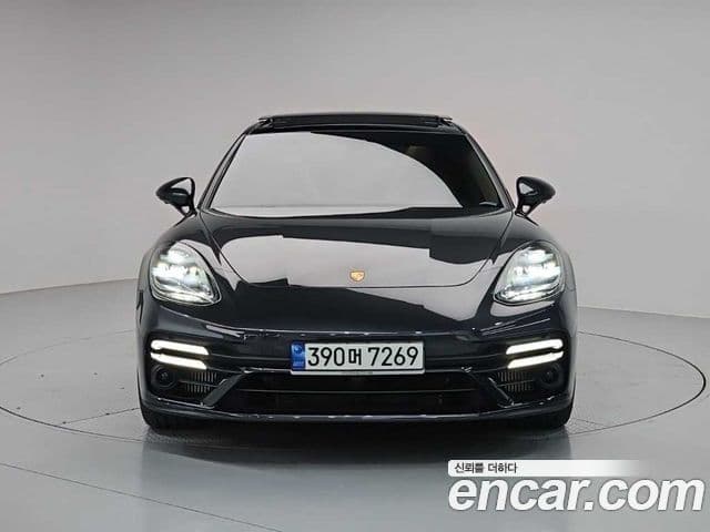 Porsche Panamera 2023 — Photo 3/17