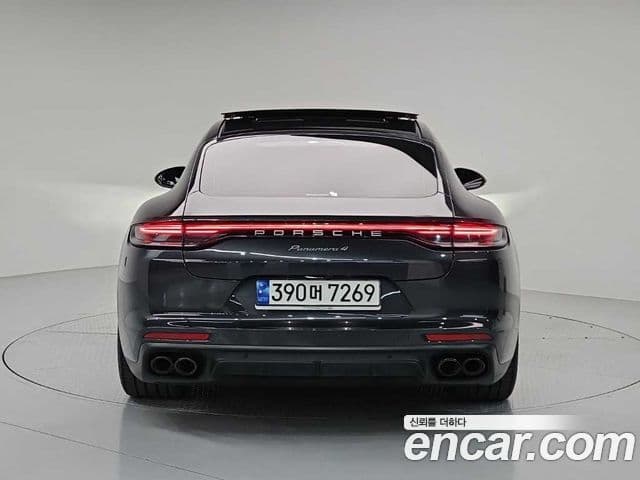 Porsche Panamera 2023 — Photo 12/17