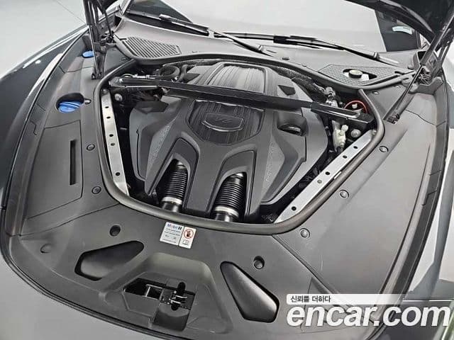 Porsche Panamera 2023 — Photo 10/17