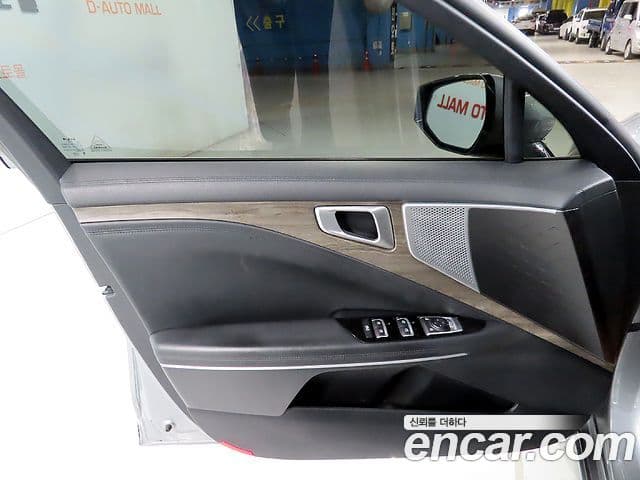 Kia K8 2021 — Şəkil 12/20