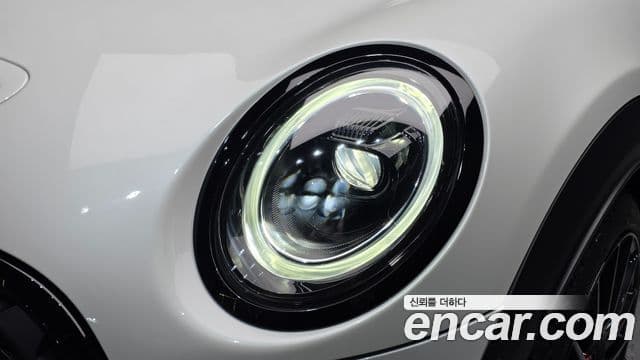 Mini Cooper S Convertible 2024 — Photo 9/30
