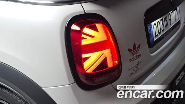 Mini Cooper S Convertible 2024 — Photo 29/30