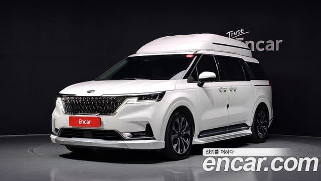 Kia Carnival 2021 — ფოტო 1/20