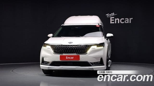 Kia Carnival 2021 — ფოტო 3/20