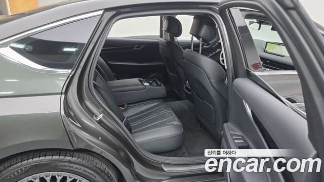 Genesis G80 2022 — ფოტო 15/20