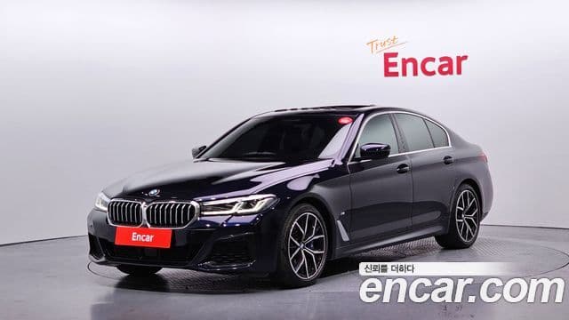 BMW 5 Series 2022 — Şəkil 9/20