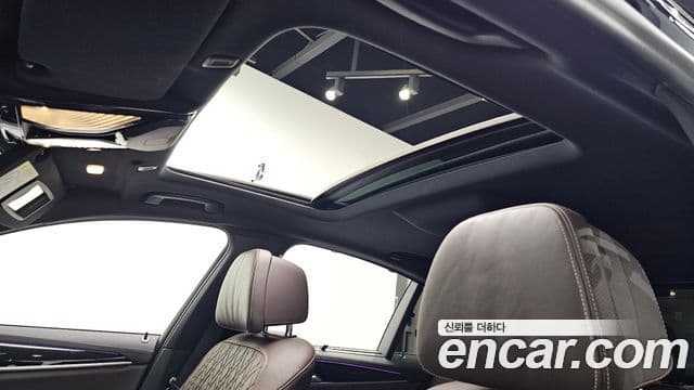 BMW 5 Series 2022 — Şəkil 16/20