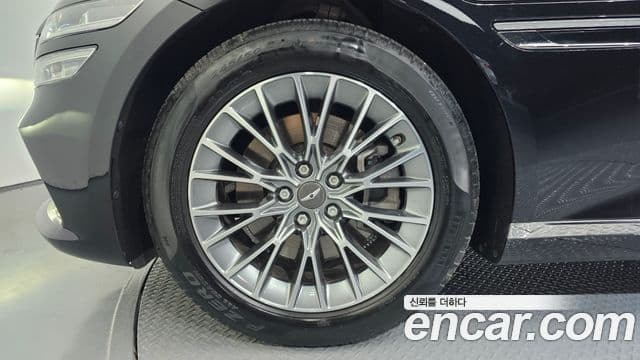 Genesis Electrified G80 2022 — ფოტო 5/20
