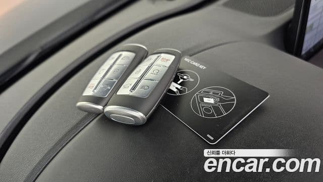 Genesis Electrified G80 2022 — ფოტო 15/20