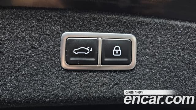 Genesis Electrified G80 2022 — ფოტო 16/20