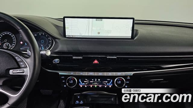 Genesis Electrified G80 2022 — ფოტო 18/20