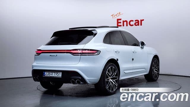 Porsche Macan 2022 — Şəkil 2/20