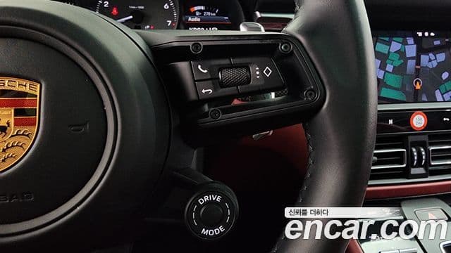 Porsche Macan 2022 — Şəkil 15/20
