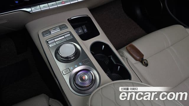 Genesis GV70 2021 — ფოტო 9/20