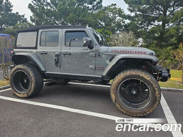 Jeep Wrangler 2021 — ფოტო 20/20