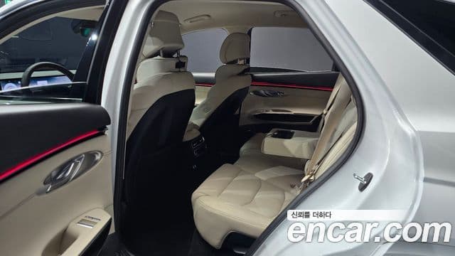 Genesis GV70 2025 — Şəkil 12/20