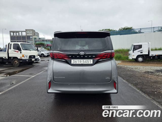 Toyota Alphard 2024 — ფოტო 3/20