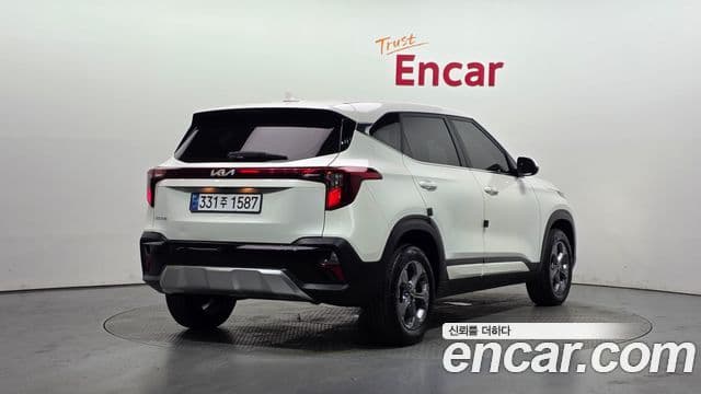 Kia Seltos 2024 — ფოტო 2/20