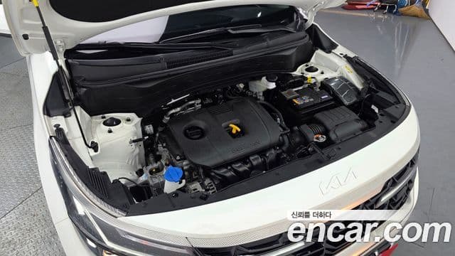 Kia Seltos 2024 — ფოტო 6/20