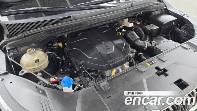 Kia Carnival 2021 — ფოტო 6/20