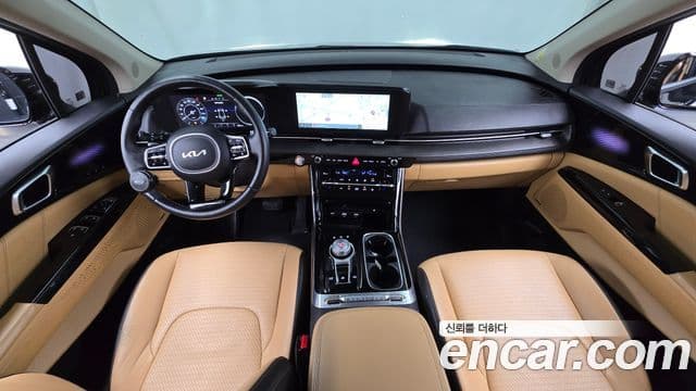 Kia Carnival 2021 — ფოტო 7/20