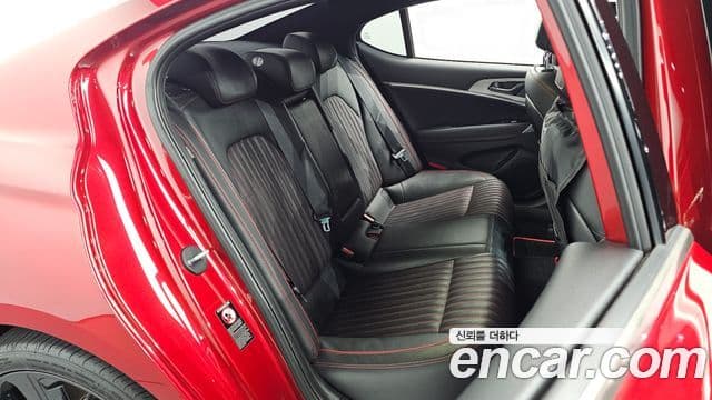 Genesis G70 2019 — ფოტო 11/20
