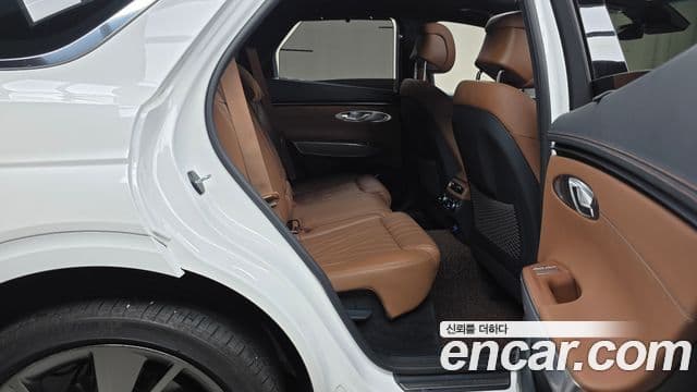 Genesis GV70 2024 — ფოტო 11/20
