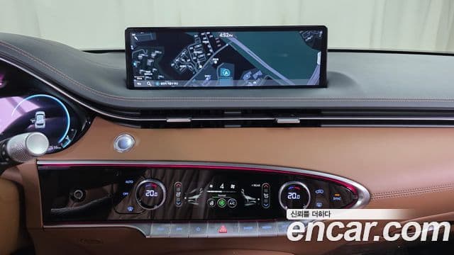 Genesis GV70 2024 — ფოტო 13/20