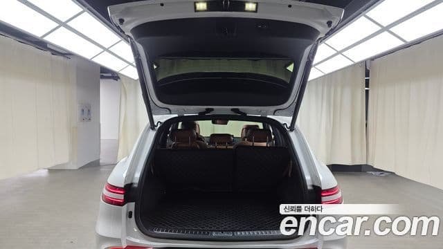 Genesis GV70 2024 — ფოტო 16/20