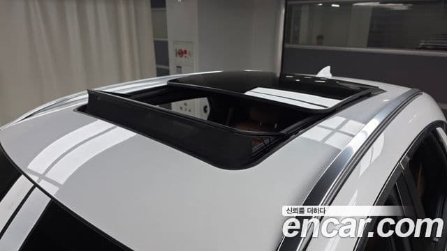 Genesis GV70 2024 — ფოტო 19/20