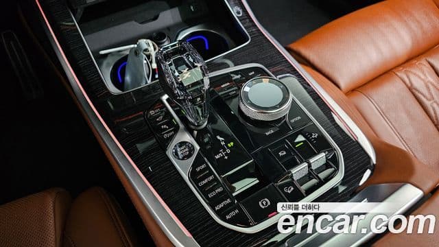 BMW X7 2020 — ფოტო 9/20
