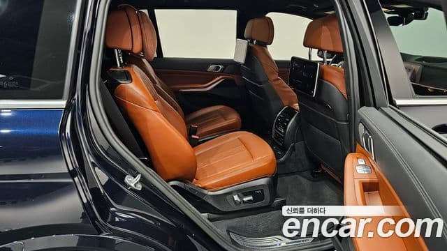 BMW X7 2020 — ფოტო 11/20
