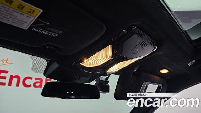 BMW X7 2020 — ფოტო 15/20