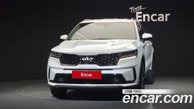 Kia Sorento 2023 — Фото 3/20