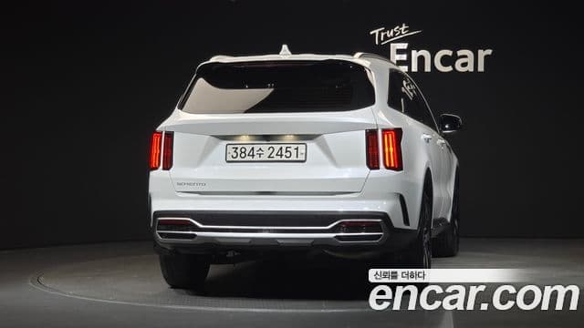 Kia Sorento 2023 — Фото 4/20