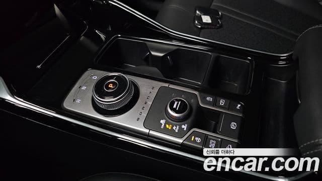 Kia Sorento 2023 — Фото 9/20