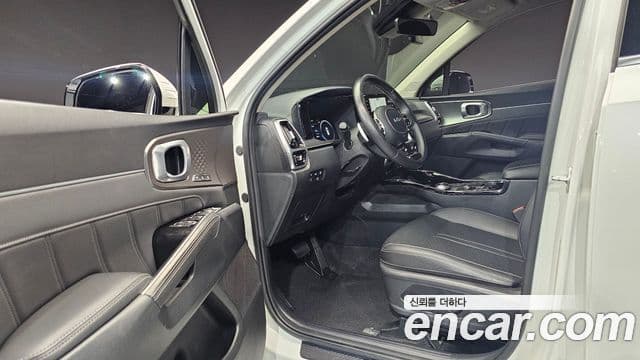Kia Sorento 2023 — Фото 10/20