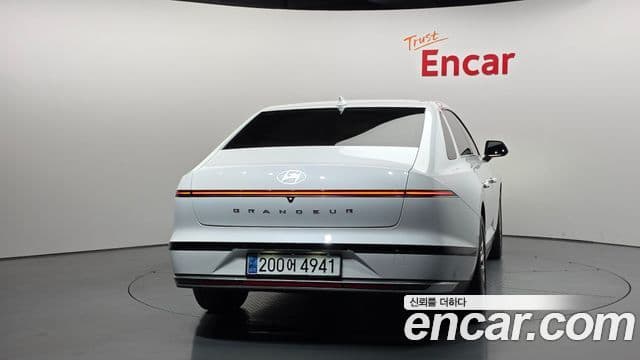 Hyundai Grandeur 2023 — ფოტო 4/20