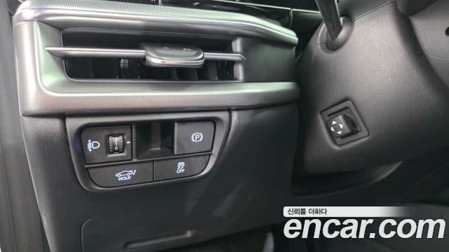 Hyundai Grandeur 2023 — ფოტო 13/20