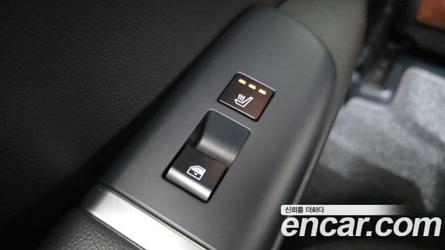 Hyundai Grandeur 2023 — ფოტო 18/20