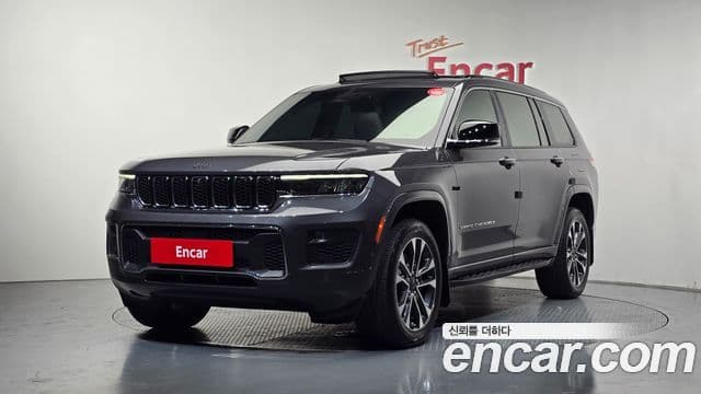 Jeep Grand Cherokee 2022 — Фото 1/20