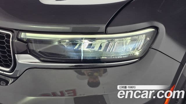 Jeep Grand Cherokee 2022 — ფოტო 21/36