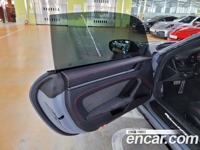 Porsche 911 2023 — Şəkil 8/20