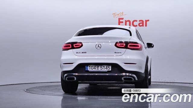 Mercedes-Benz GLC-Class 2023 — ფოტო 4/20