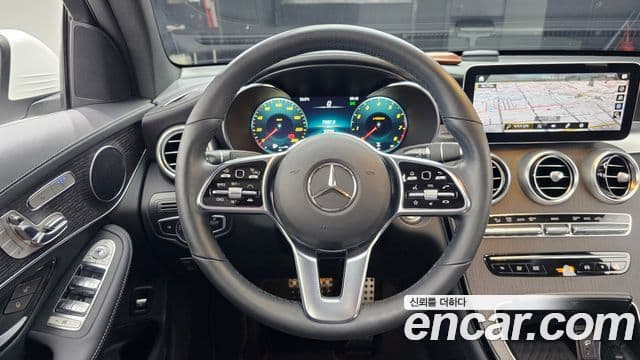 Mercedes-Benz GLC-Class 2023 — ფოტო 13/20