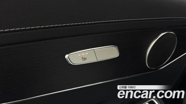 Mercedes-Benz GLC-Class 2023 — ფოტო 17/20