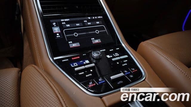 Porsche Panamera 2021 — Şəkil 19/20
