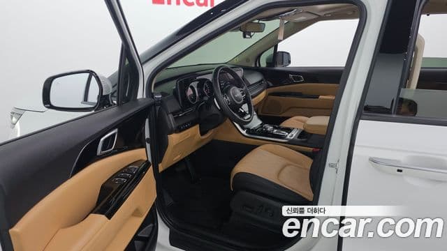 Kia Carnival 2022 — Şəkil 10/20